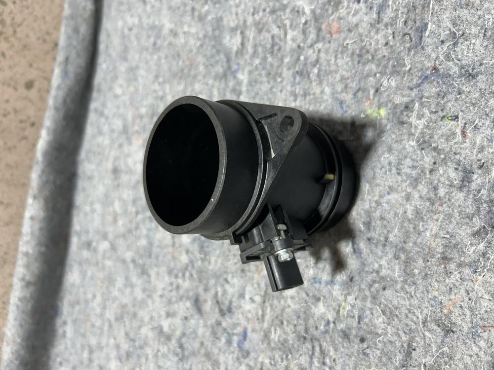 Infiniti Q50 Q60 Nissan Frontier Z Mass Air Flow Sensor 22680-7121R OEM – photo 4