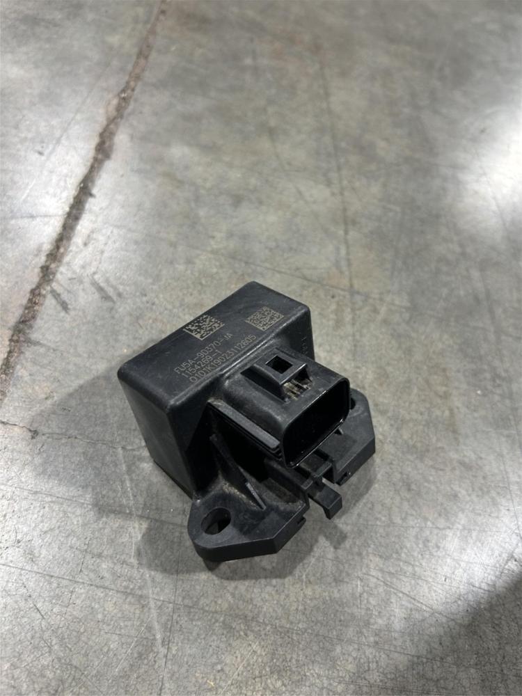 2020-2024 Ford Expedition Fuel Gas Pump Control Module Unit OEM FU5A9D370JA OEM – photo 1