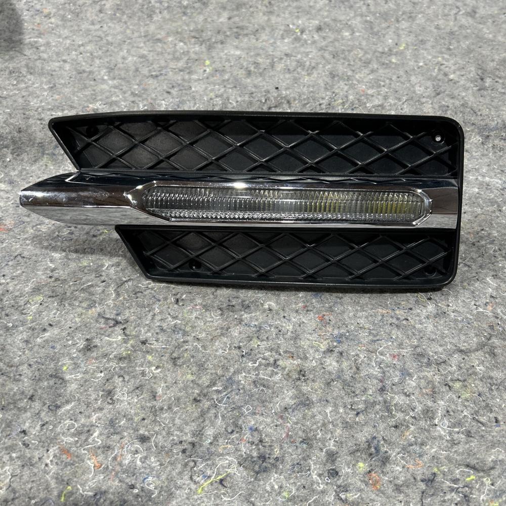 12-14 Mercedes W204 C250 C300 Front Left LED Light Fog Lamp OEM LH – photo 1