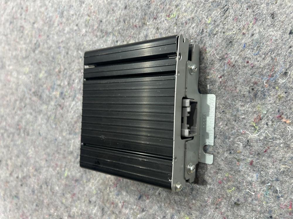 2012-2017 Jeep Compass Power Inverter Control Moldule OEM 05026855AA – photo 1