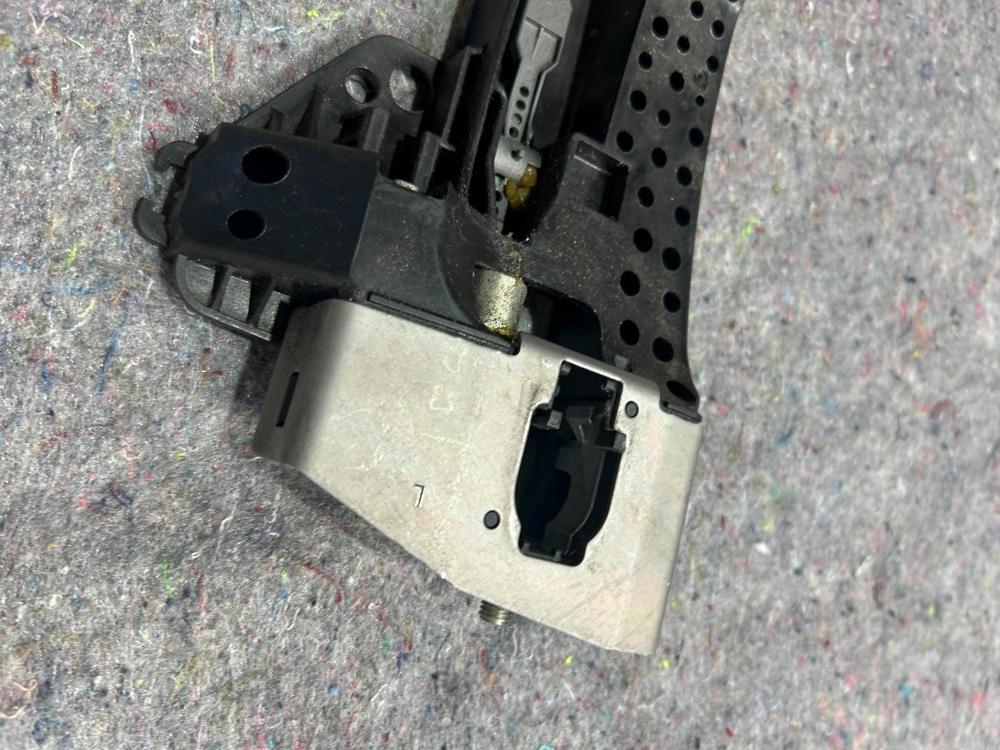 2016-2017 Audi TT Rear Right Passenger Door Handle OEM – photo 2