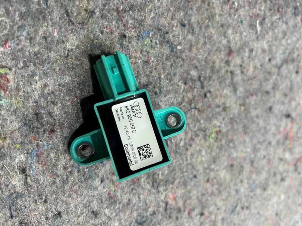 2012-2022 Lamborgini Aventador Front Left or Right Door Sensor 8K0955557C OEM – photo 1