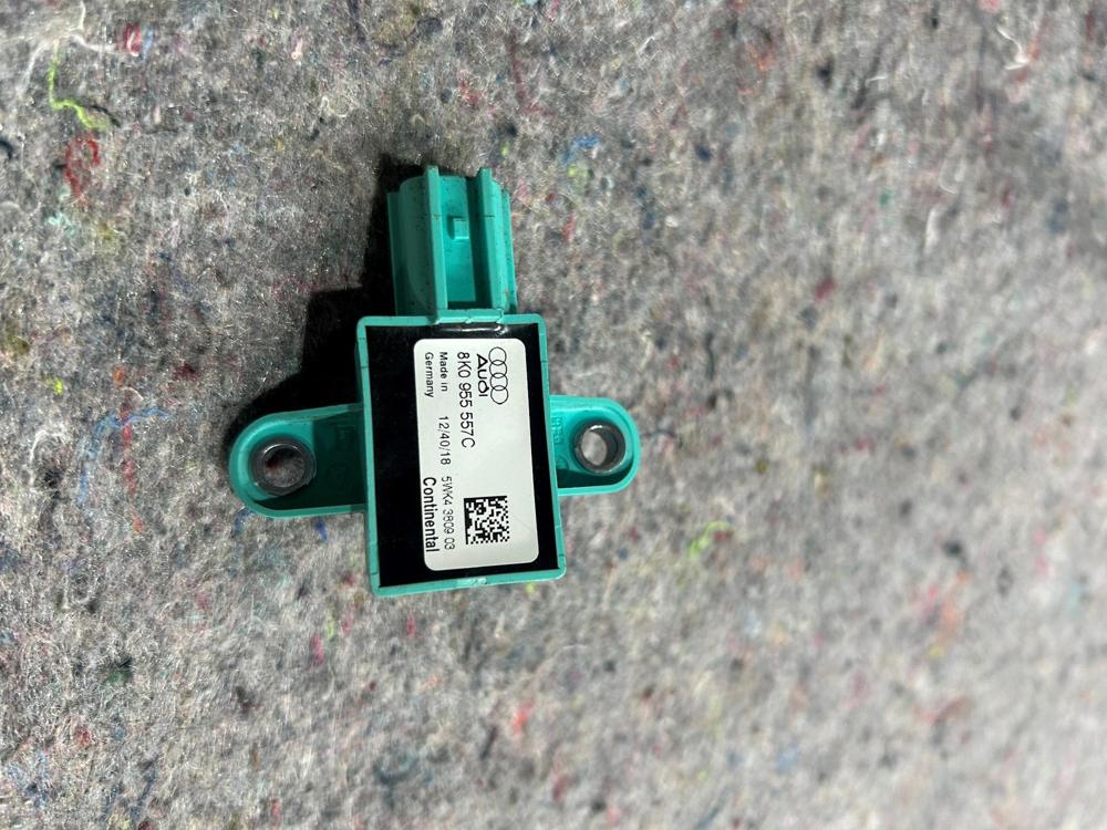 2012-2022 Lamborgini Aventador Front Left or Right Door Sensor 8K0955557C OEM – photo 3