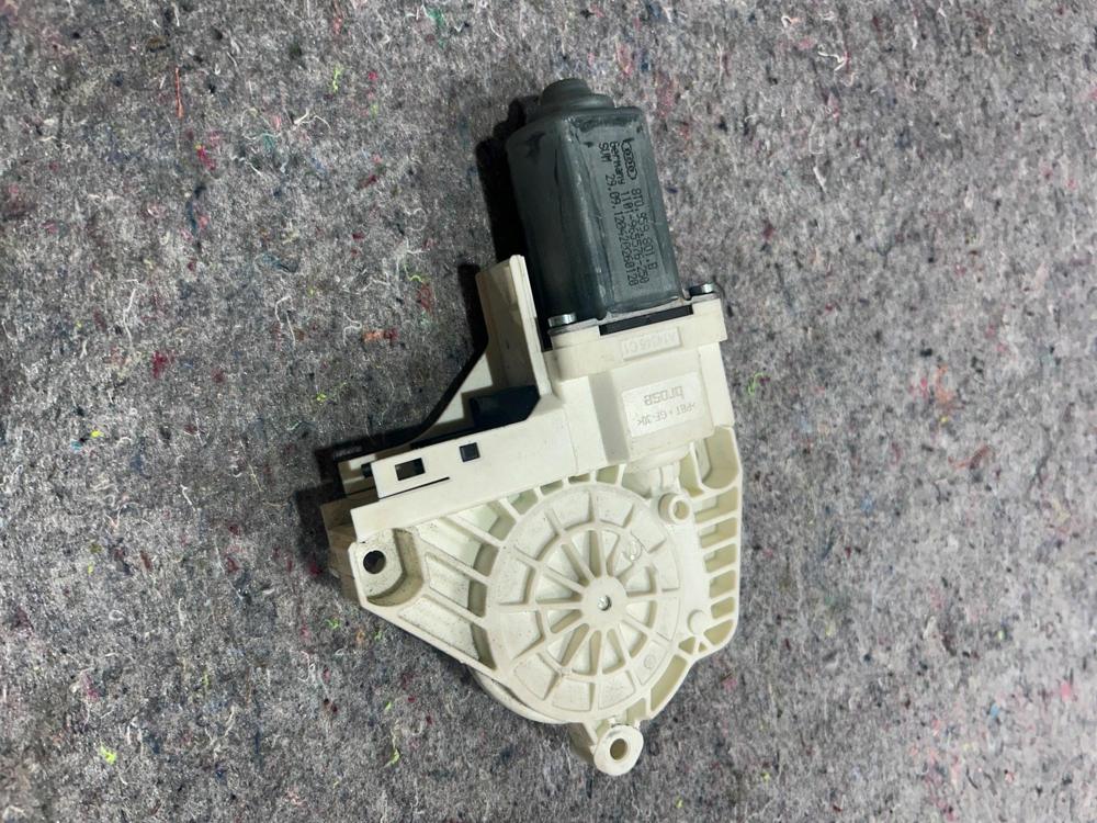 2013 Audi S5 Front Window Motor Left Driver Side OEM 810959801B – photo 1