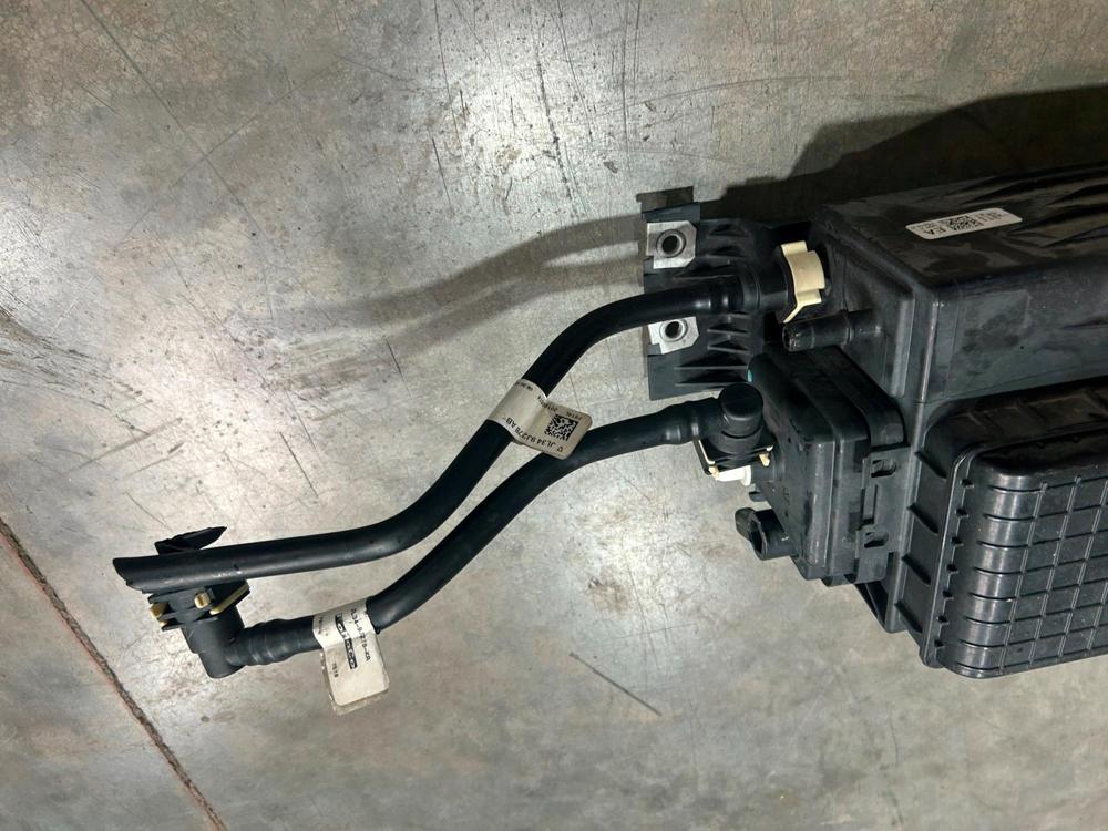 2018-2023 Ford Expedition Fuel Vapor Evaporator Charcoal Canister JL349D653 – photo 3