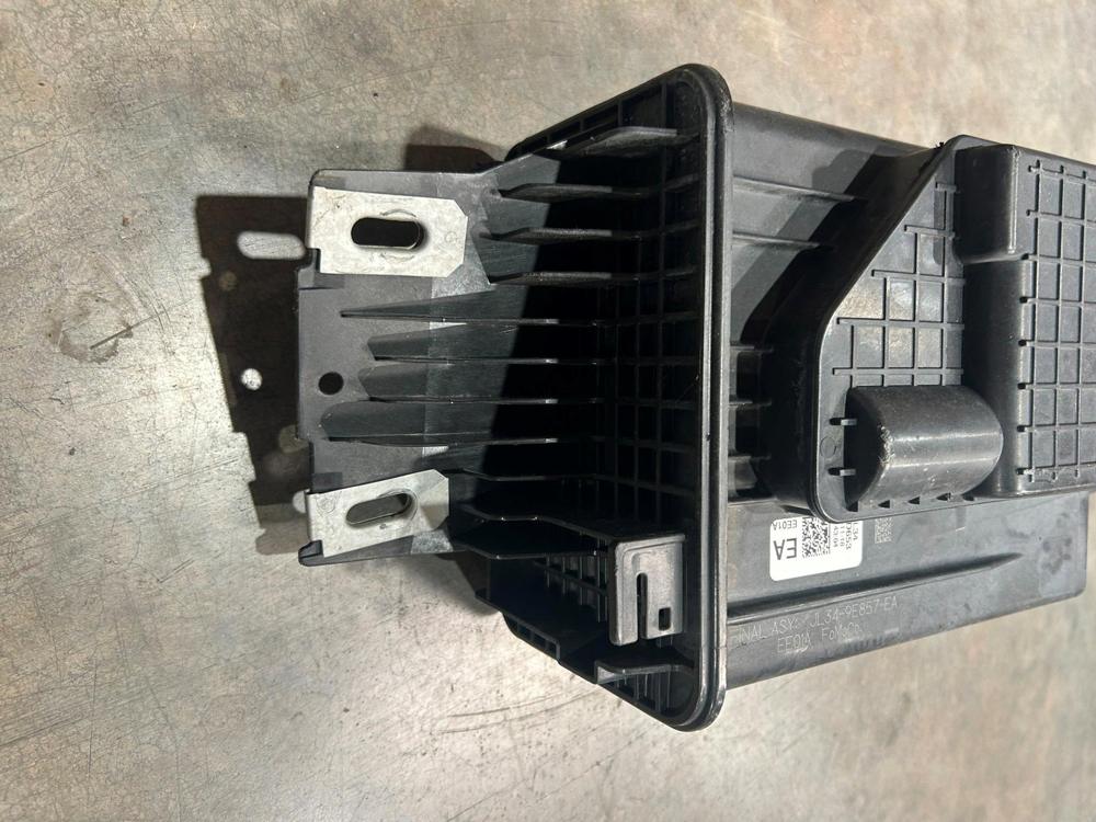 2018-2023 Ford Expedition Fuel Vapor Evaporator Charcoal Canister JL349D653 – photo 4