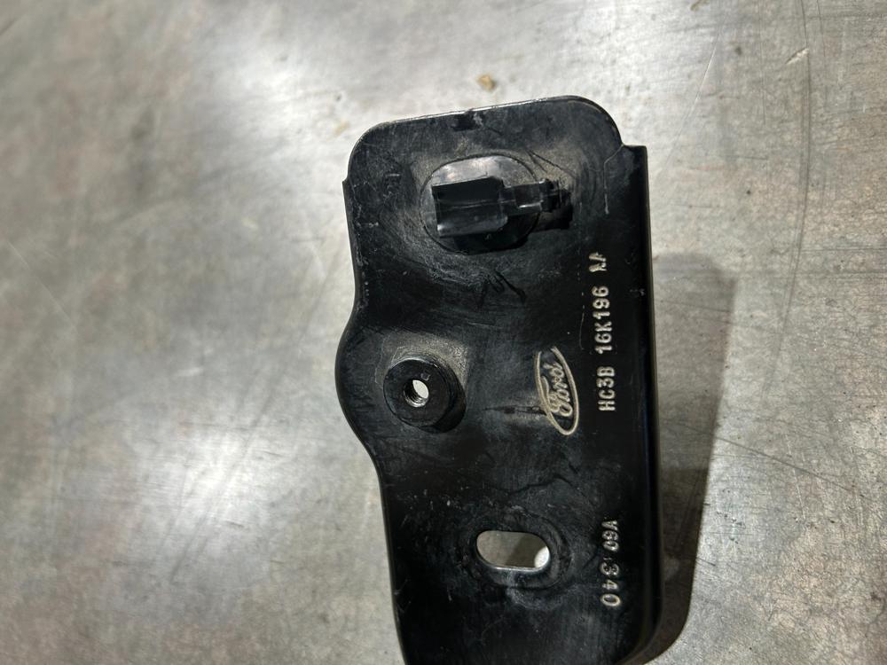 2018-2020 Ford F350 Sd Reinforcement Bracket OEM HC3B-16K196-A – photo 3