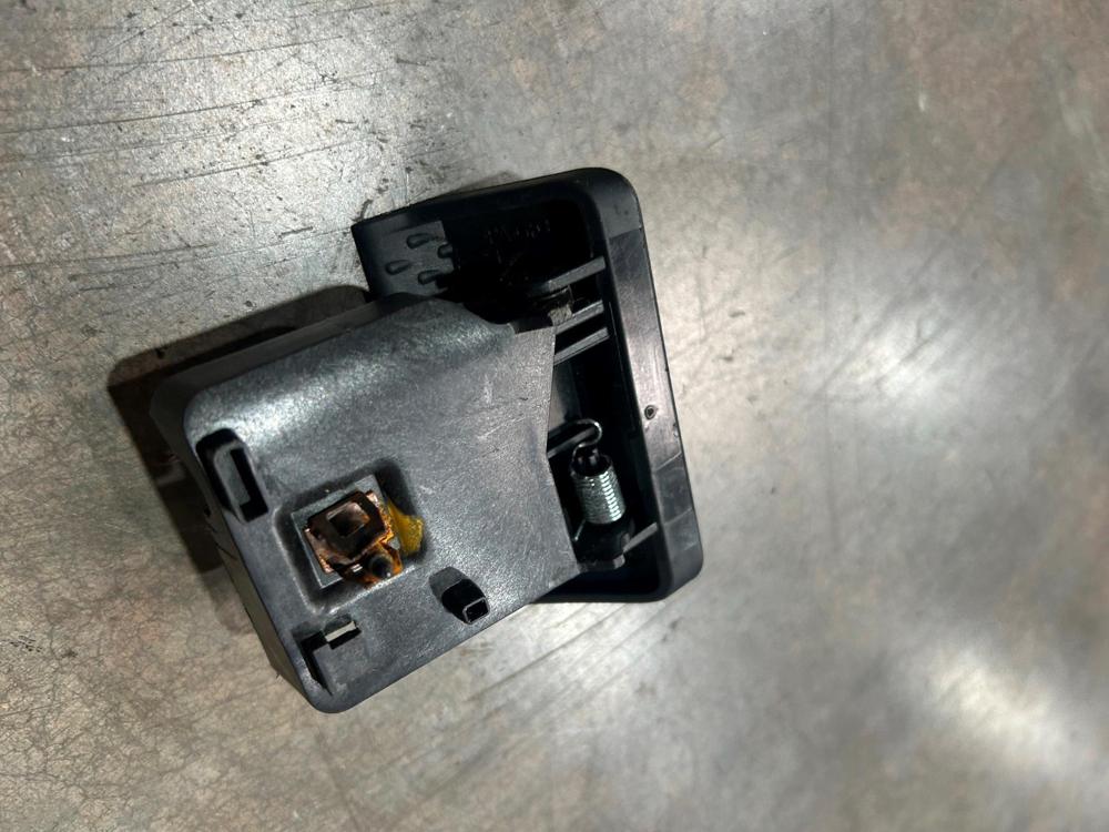 OEM Geniune Ford Handle HC3Z-2783-A – photo 2
