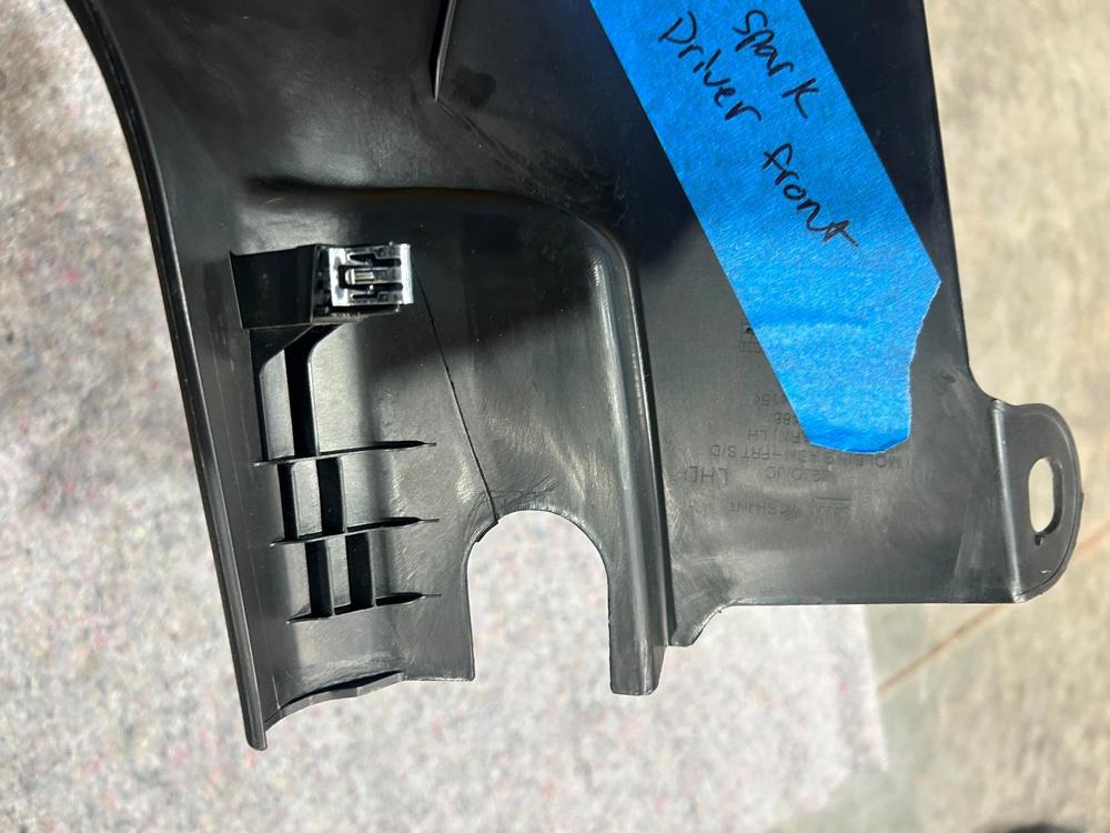 2019-2022 Chevrolet Spark Front Left Door Sill Scuff Plate 95395486 – photo 2