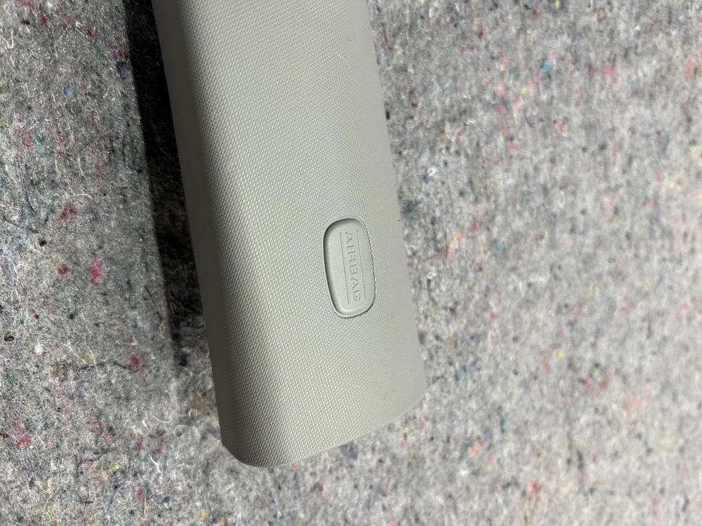 2018-2020 Chevrolet Spark Right Passenger Side Front Pillar Trim 42550452 – photo 4