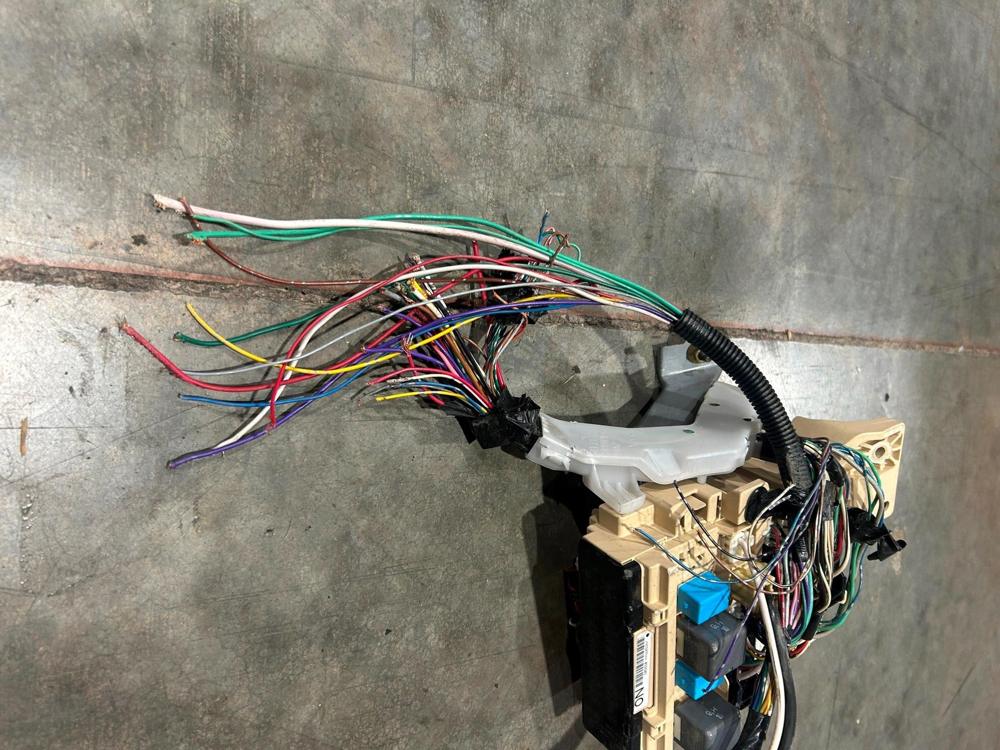 2007-2011 Toyota Camry Under Dash Fuse Relay Box OEM N0387NX 092606 – photo 2