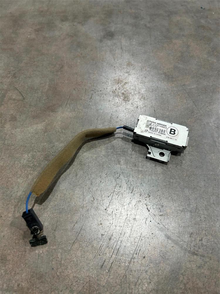 2014-2020 Infiniti Q50 Radio Antenna Receiver Amplifier Module OEM EN1446EA – photo 1