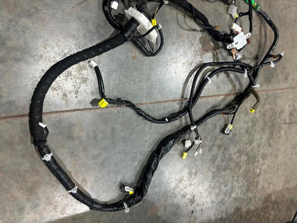 2014-2016 Infiniti Q50 Hybrid Right Body Cabin Interior Floor Wire Harness – photo 3