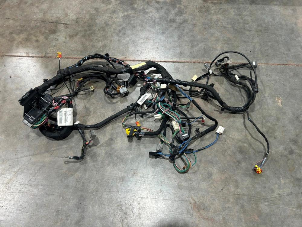 2015 Jeep Patriot Wiring Instument Panel 68241774AC – photo 1
