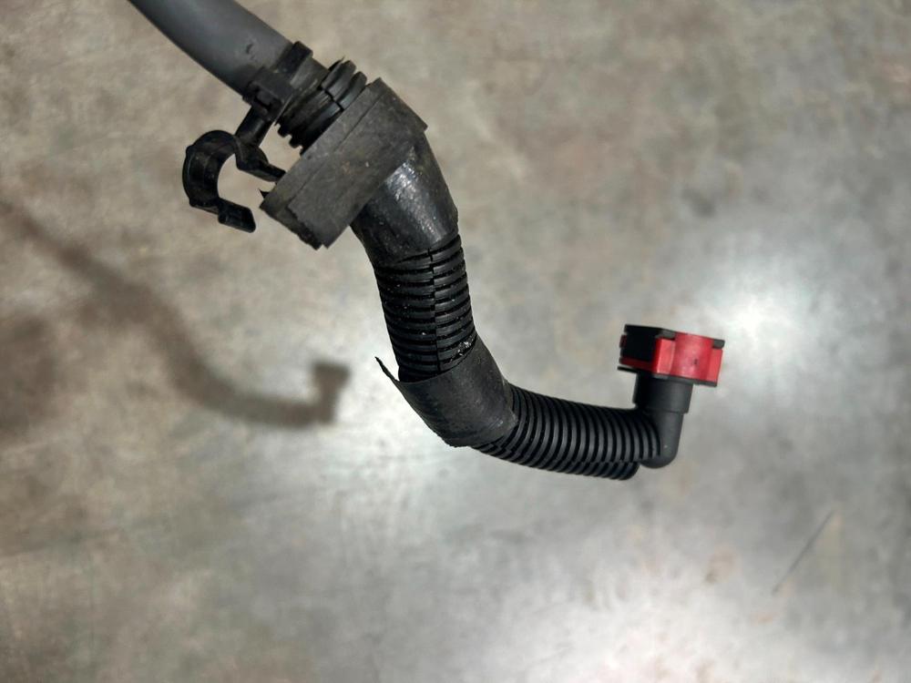 2019-2021 Ford Expedition Fuel Emission System Vapor Hose Pipe OEM KL34-9D188-AD – photo 2
