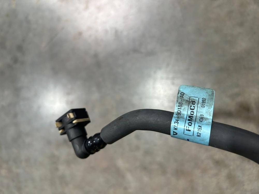2019-2021 Ford Expedition Fuel Emission System Vapor Hose Pipe OEM KL34-9D188-AD – photo 3