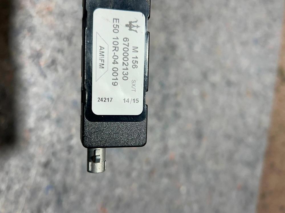 2014-2024 Maserati Quattroporte Antenna Amplifier Control Module OEM 670002130 – photo 3