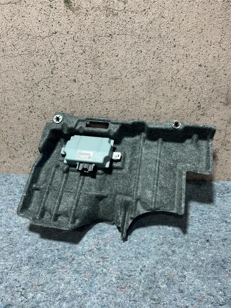 19 Ford F150 Power Supply Control Module EB3T14B526AA – photo 1