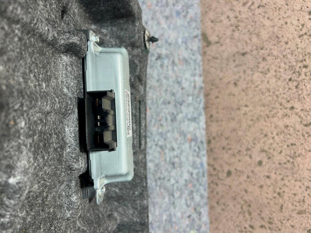 19 Ford F150 Power Supply Control Module EB3T14B526AA – photo 2
