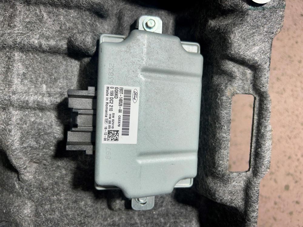 19 Ford F150 Power Supply Control Module EB3T14B526AA – photo 3