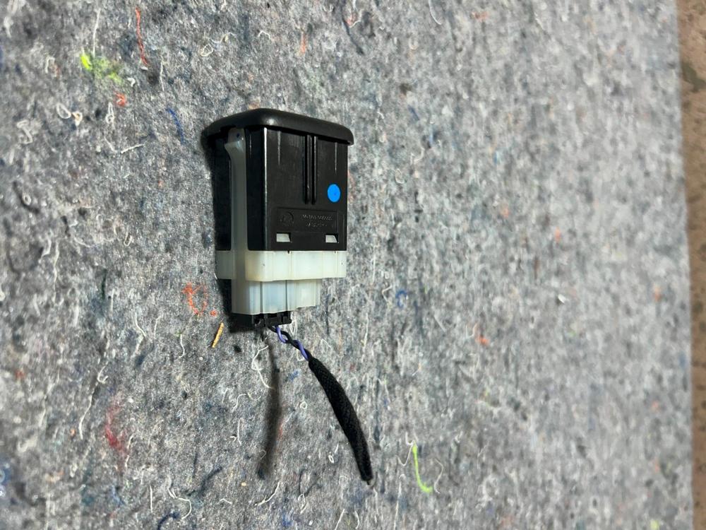 2017 Chevy Cruze Rear USB Charger Console Power Outlet Port 13595898 OEM – photo 4
