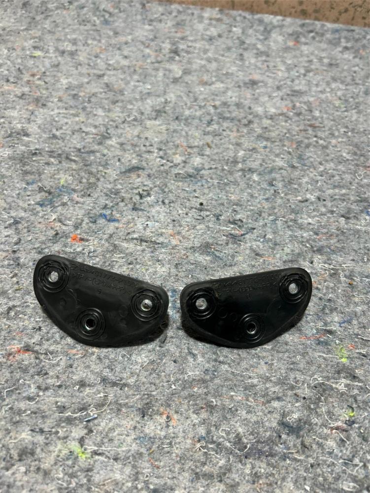 2023-25 Kia Sportage Tailgate Liftgate Lh+rh Bumper Buffer Stop Stopper OEM – photo 1