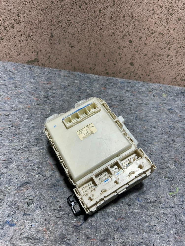 OEM 04-09 Toyota Prius Under Dash Cabin Interior Junction Relay Block Fuse Box – photo 1