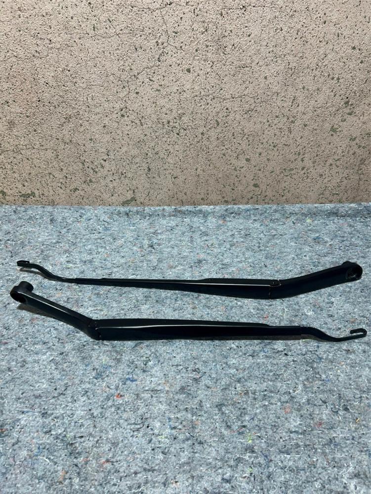 2020-2023 Kia Telluride Windshield Wiper Arm Front Lh+rh OEM – photo 1