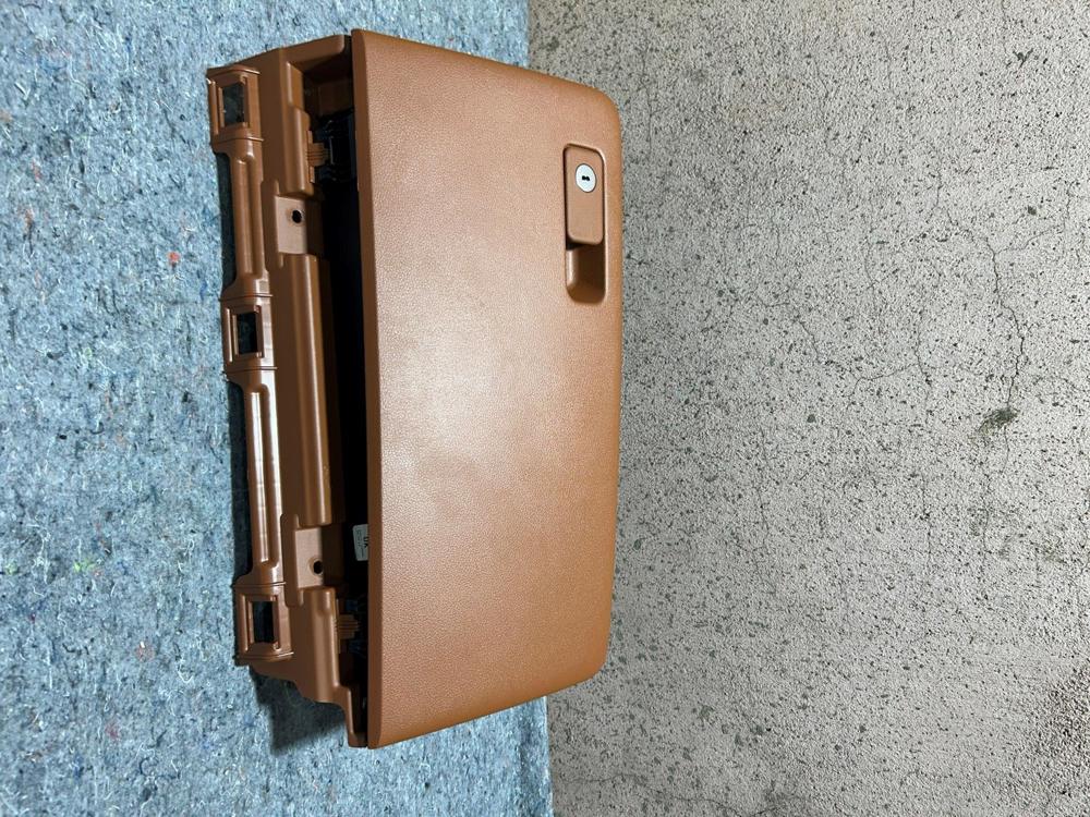 2023-2024 Kia Telluride Front Right Glove Box Terracotta 84501S9800CTT OEM – photo 2