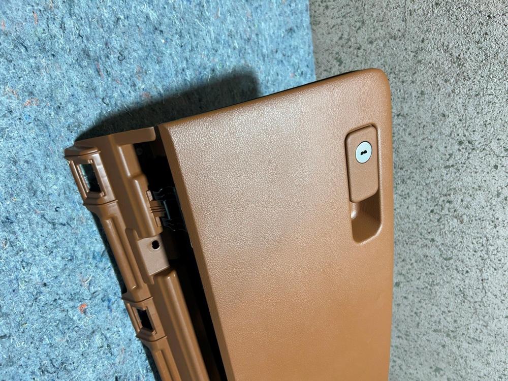 2023-2024 Kia Telluride Front Right Glove Box Terracotta 84501S9800CTT OEM – photo 4