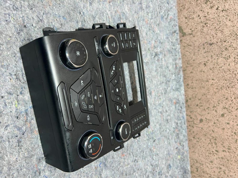 13 Ford Fusion Audio & Visual Equip Radio Control Panel DS7T-18E243-EU – photo 2