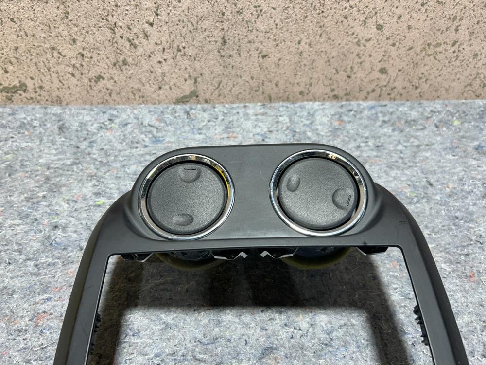 2011-2017 Jeep Patriot Dash Climate Temperature Control Radio Bezel OEM – photo 4
