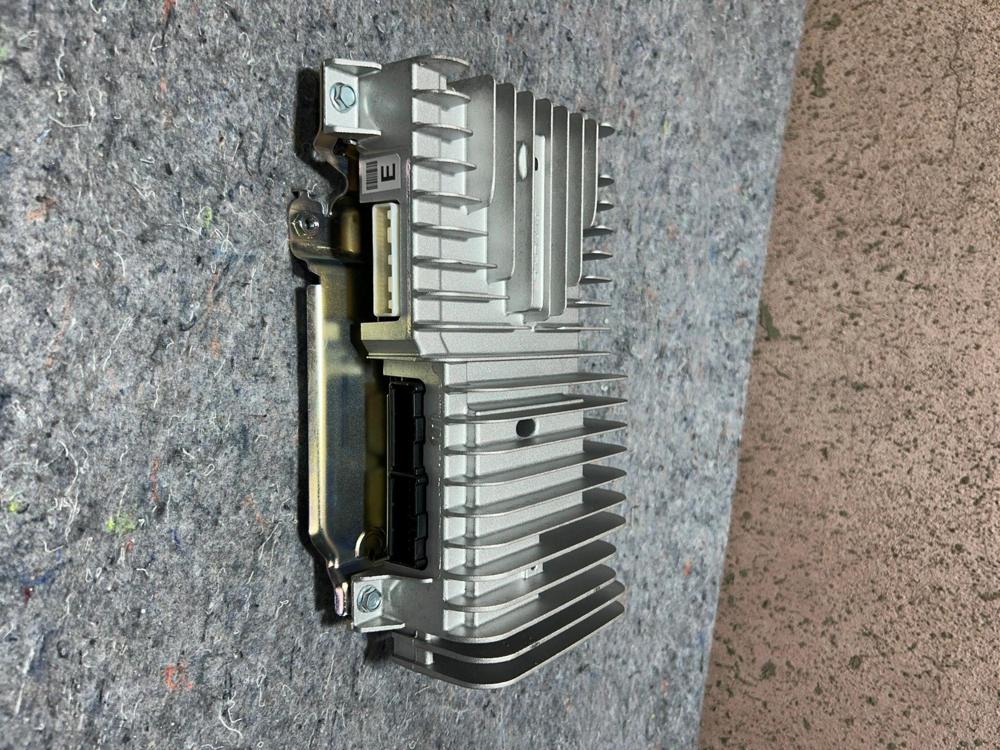 2830080020REV03 Infiniti Bose Radio Amplifier Module Assembly OEM Genuine – photo 4