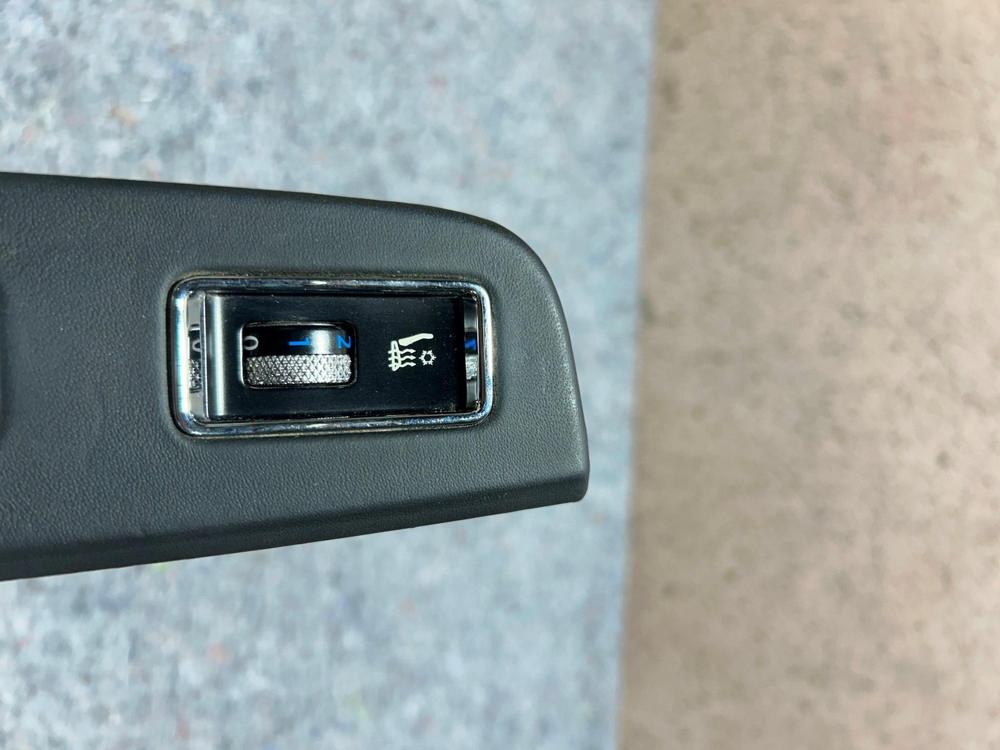 06-11 Bentley Flying Spur Left Rear Window Switch OEM – photo 4