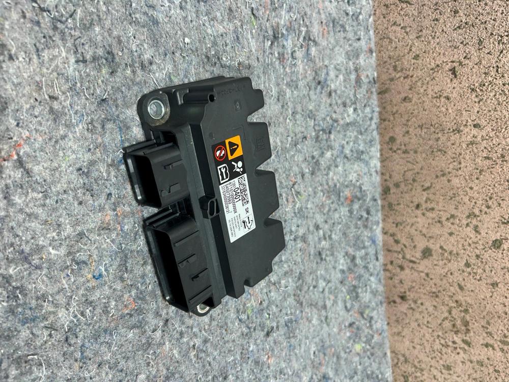 2017-2019 Cadillac CTS Chevy Impala SRS Control Module 13510401 OEM – photo 4
