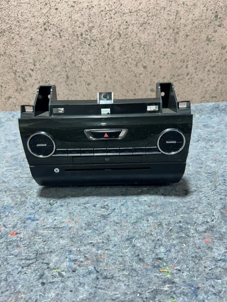 14-17 Maserati Ghibli Quatt Touch Screen Navigation Receiver Module Unit OEM – photo 1