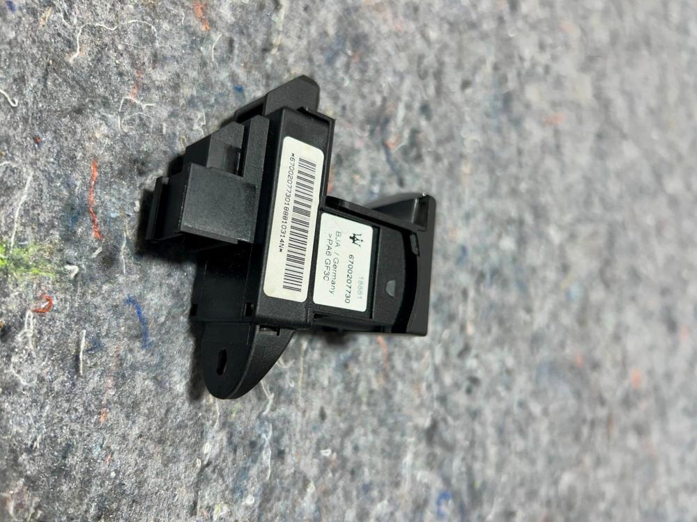 14-17 Maserati Ghibli M157 Emergency Parking Brake Switch 670020773 OEM – photo 3