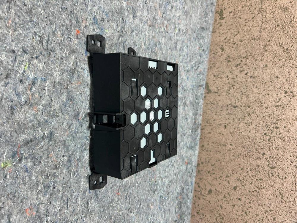 2017 2018 Chevrolet Spark Mylink Satellite Receiver OEM 42518059 – photo 3