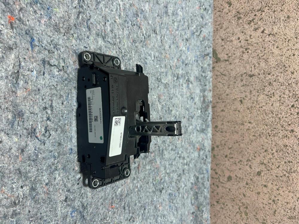 2014-2017 Maserati Ghibli Automatic Transmission Floor Gear Shifter 6700317400 – photo 2