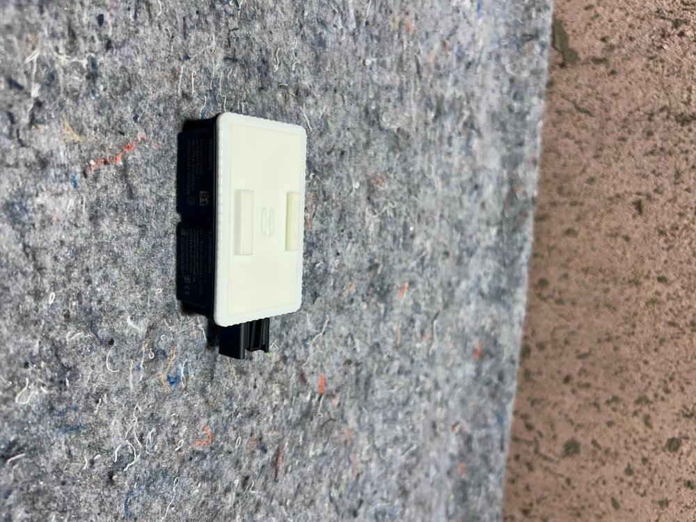 2020-2024 Infiniti Q50 Keyless Theft Locking Control Module OEM 285954GR0A – photo 3