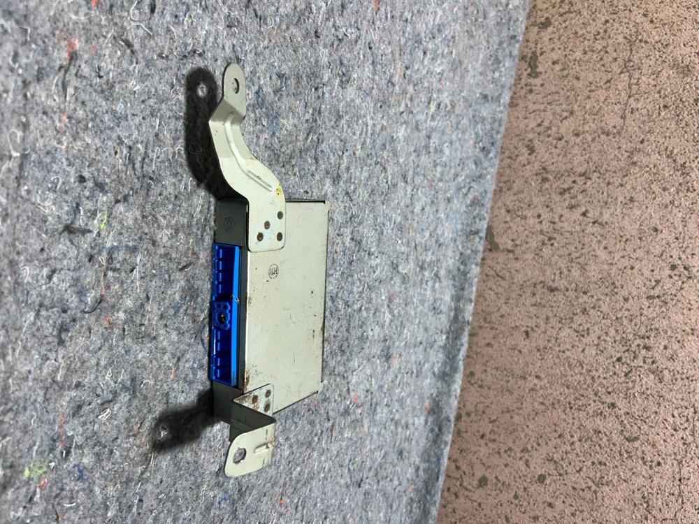 94-96 Infiniti G20 Chassis ECM Transmission Left Hand Kick Panel 3793986 – photo 3