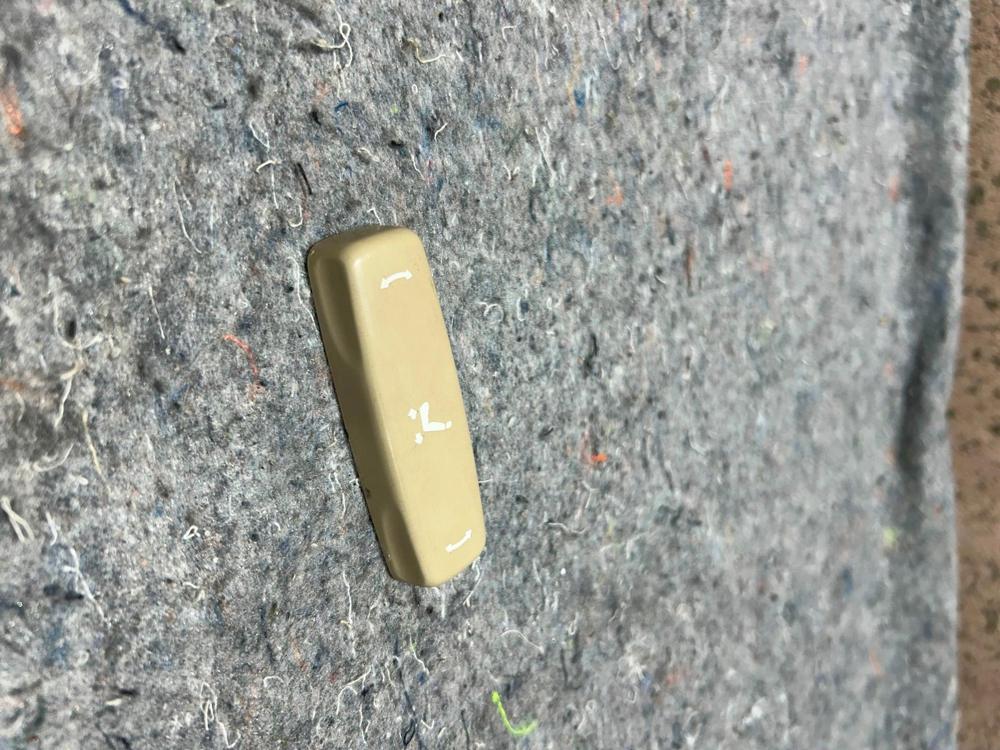 1999-2003 Toyota Solara OEM Left Driver Side Front Seat Tan Knob Button Slide – photo 3