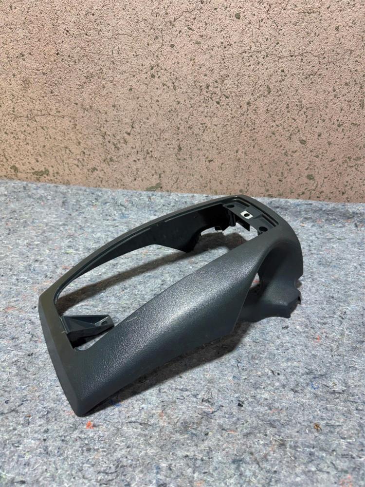 2002-2006 Mercedes Sprinter Van W901 T1N Column Trim Panel A9024620343 – photo 1