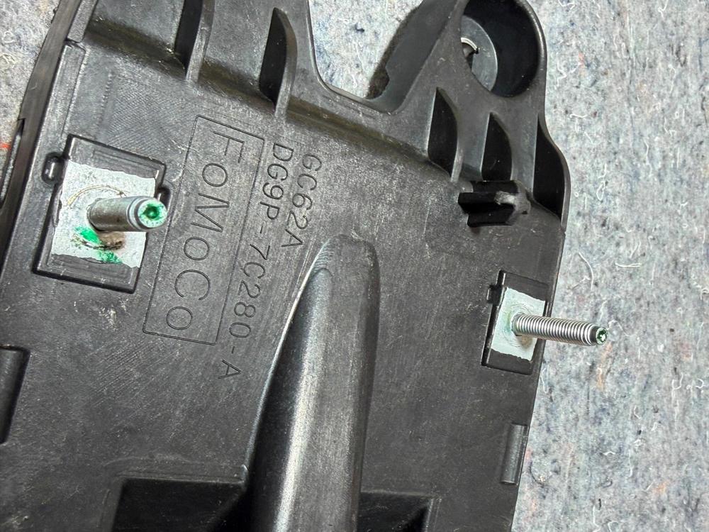2013-2016 Ford Fusion Center Console Shift Shifter Mount Bracket Support OEM – photo 4