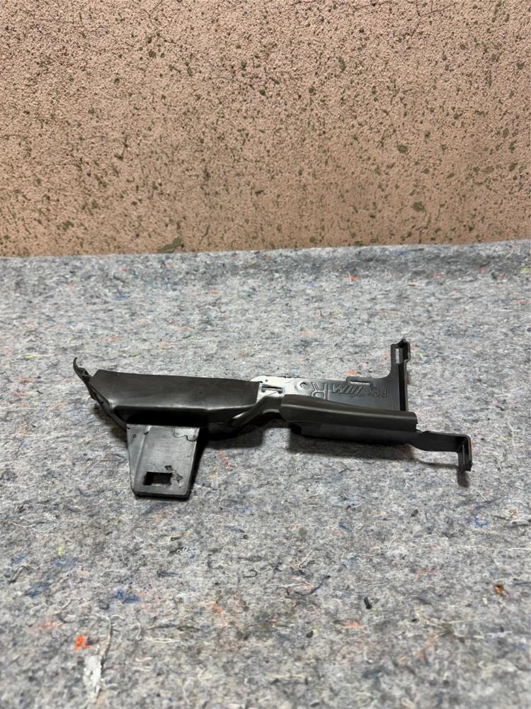 2015-2020 BMW 15-74-8-057-150 Bmv 51748057150 Air Duct Right 8057150 08 – photo 1