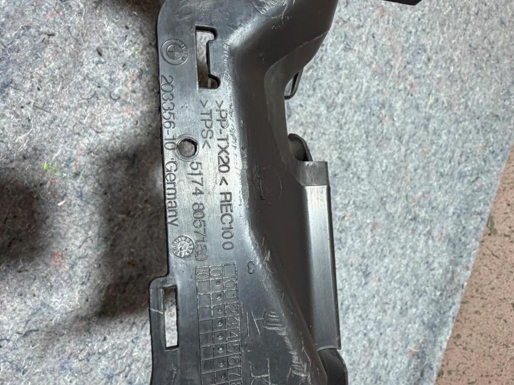 2015-2020 BMW 15-74-8-057-150 Bmv 51748057150 Air Duct Right 8057150 08 – photo 3