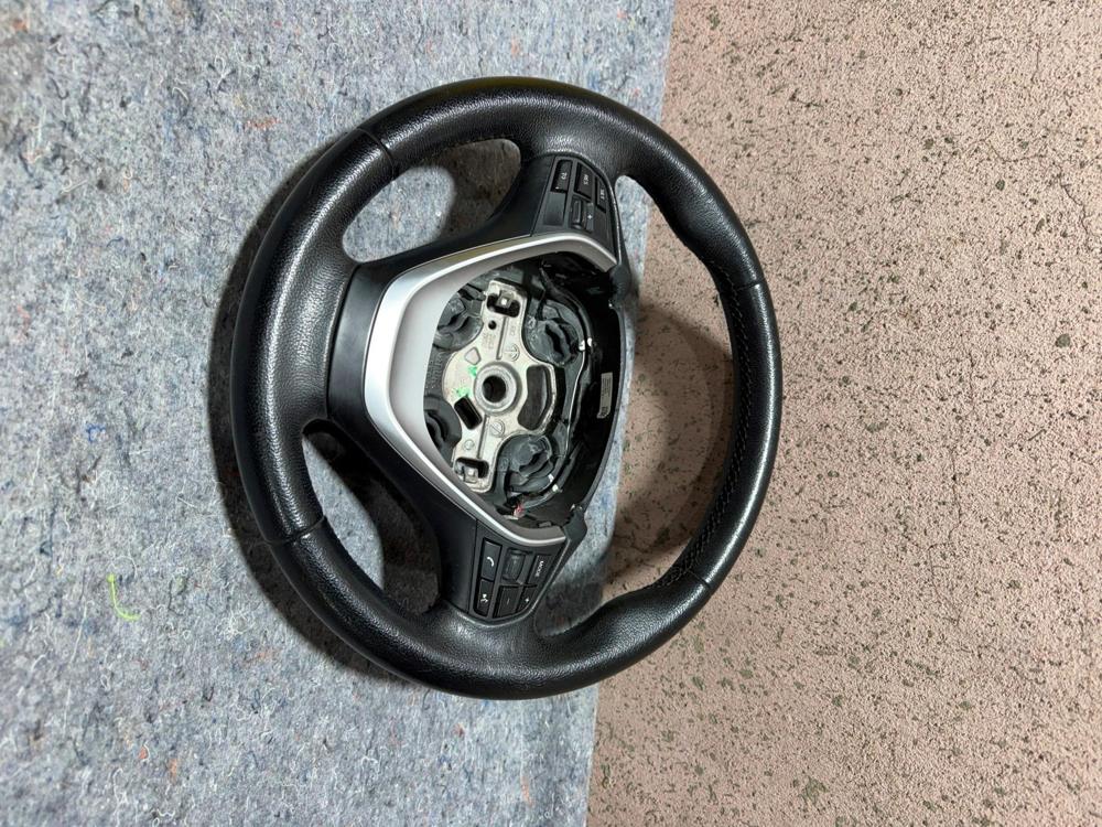 12-18 BMW 320i 328i F30 3 Spoke Sport Steering Wheel Leather Black 62560181D OEM – photo 3