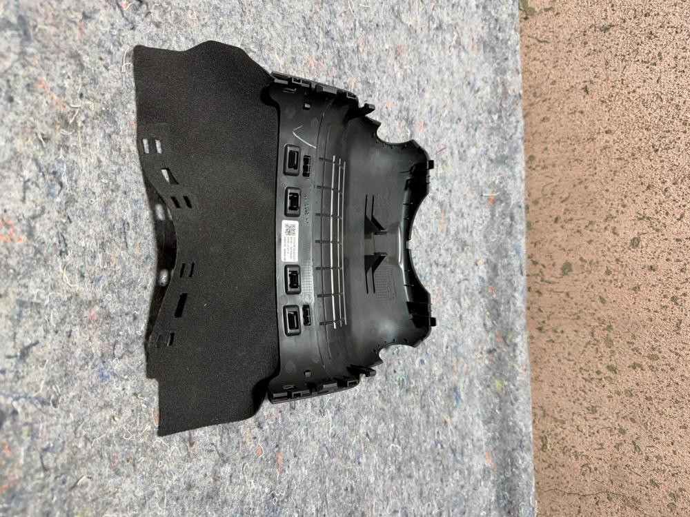 2020-2024 Kia Telluride Steering Column Upper Surround Housing Cover Panel OEM – photo 2