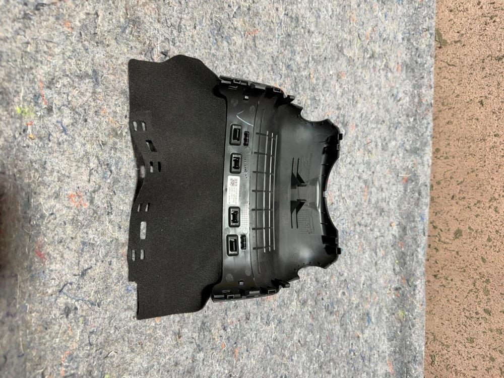 2020-2024 Kia Telluride Steering Column Upper Surround Housing Cover Panel OEM – photo 4
