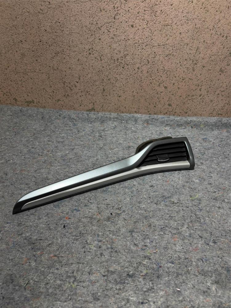 13-20 Ford Fusion Right Passenger Side Dash Air Vent w/ Trim Bezel Assembly – photo 1